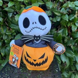 Disney Tim Burton's The Nightmare Before Christmas Poppin' Pumpkin King